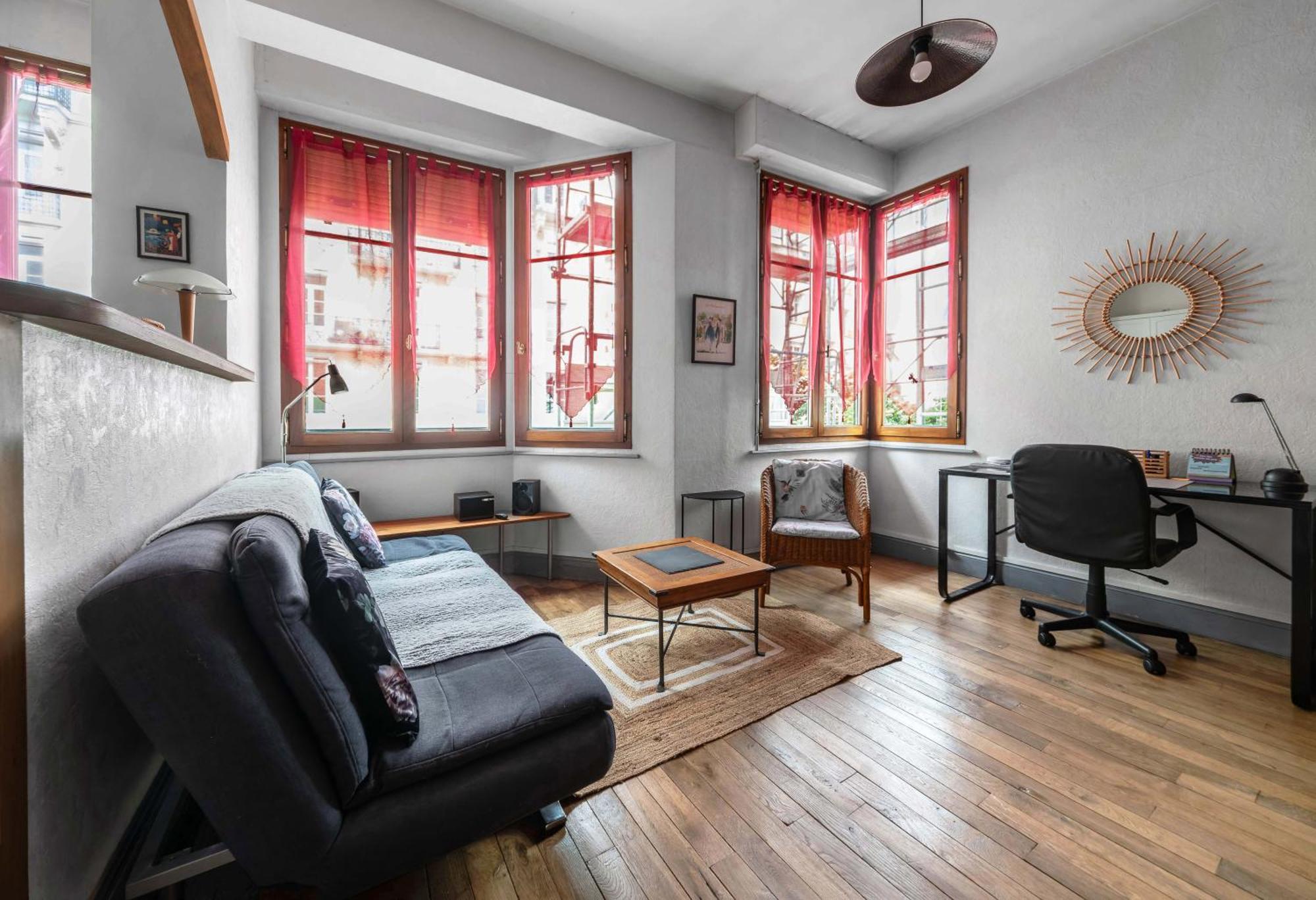 Le Lasteyras - Appartement Charmant En Centre Ville Vichy Ngoại thất bức ảnh